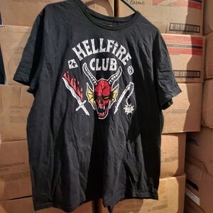 Netflix Stranger Things Hellfire Club Halloween Costume T-Shirt Tee Women's XL